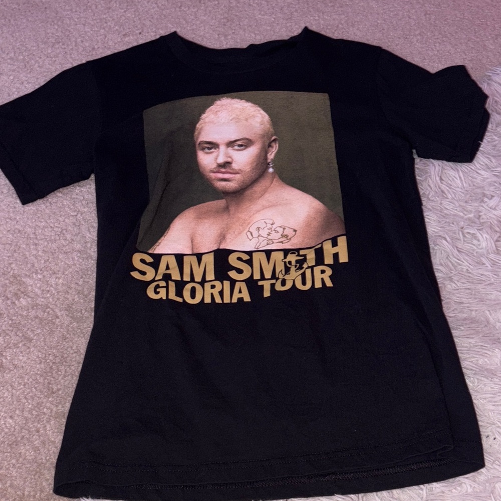 SMITH Black Graphic Tee